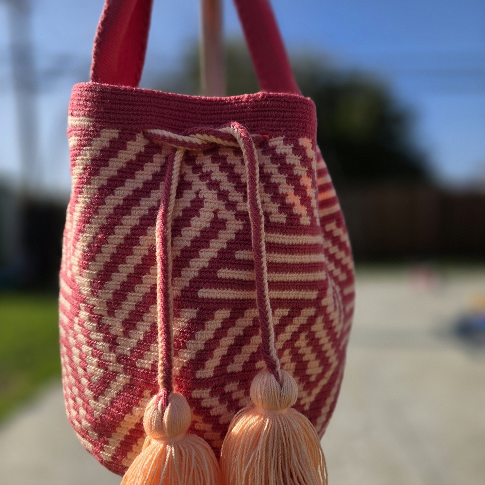Pink and Orange Geometric Patterned Wayuu Mochila Bucket Crossbody - Medium